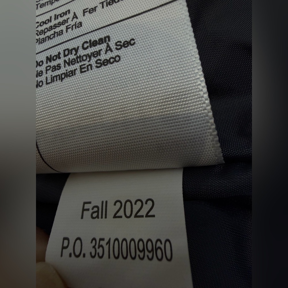 Carhartt Women Rain Defender Insulated Vest Black Relaxed Fit XS - Picture 7 of 10